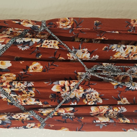 Xhilaration Brown and Black Patterned Dress - Picture 5 of 8